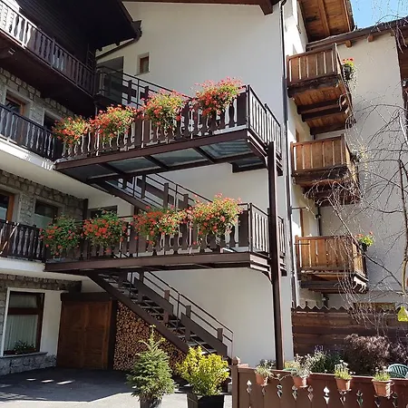 Aparthotel Le Talus Courmayeur